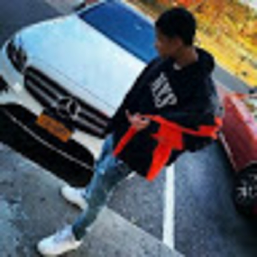 Meet your Posher, Just.avenue_